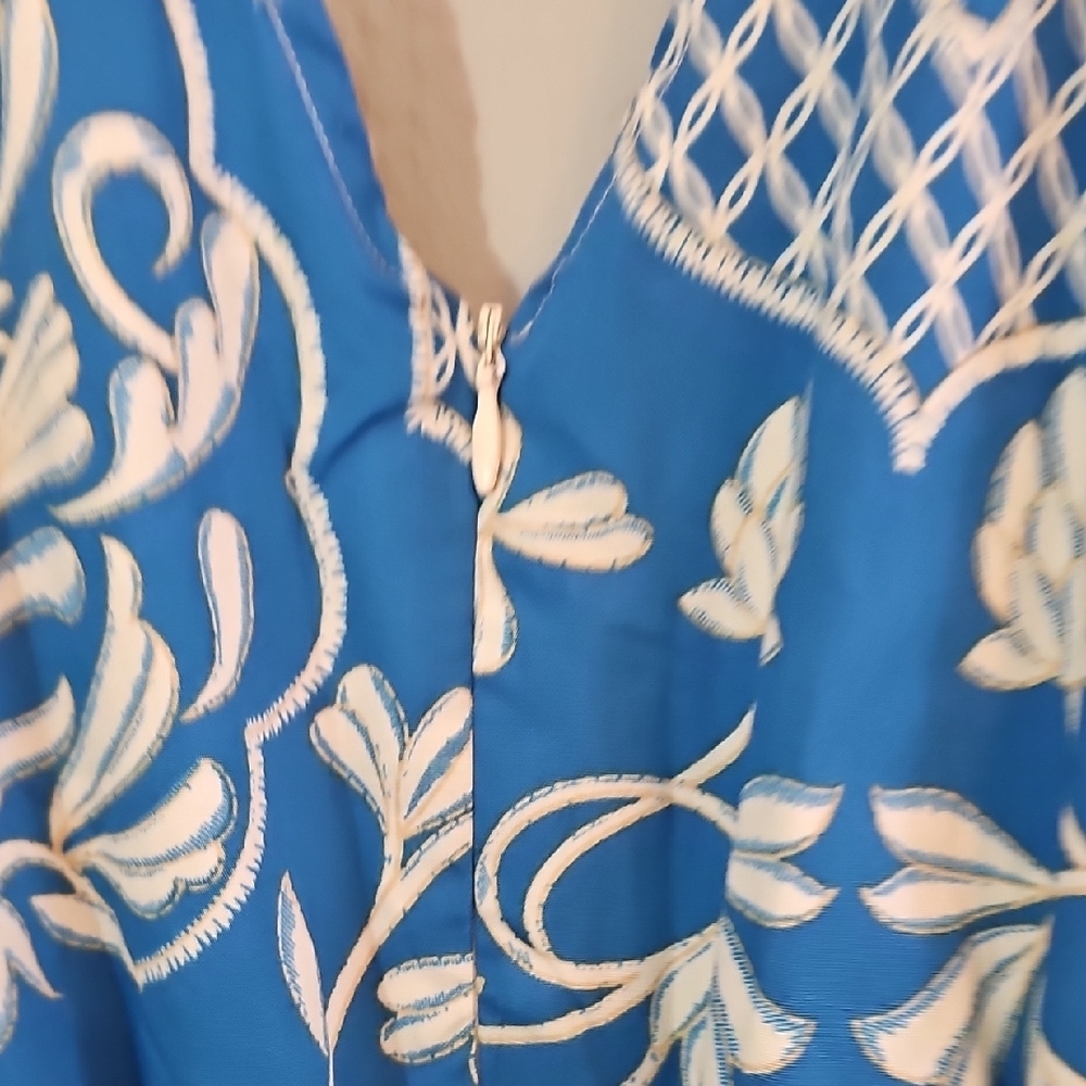 NWT Moon River Blue and White Floral Ruffle Maxi Dress Womens Large - Picture 8 of 11
